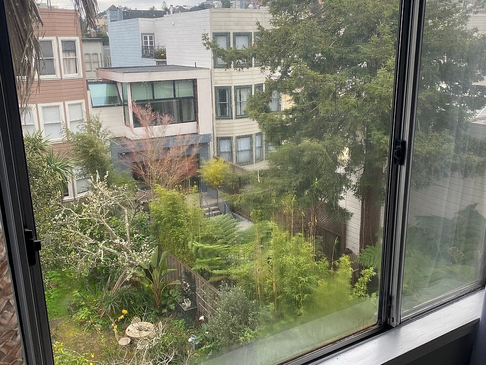 1st image of 929 Oak St APT 4