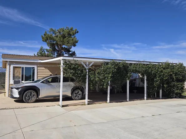 11242 Sesame Rd, Oak Hills, CA 92344