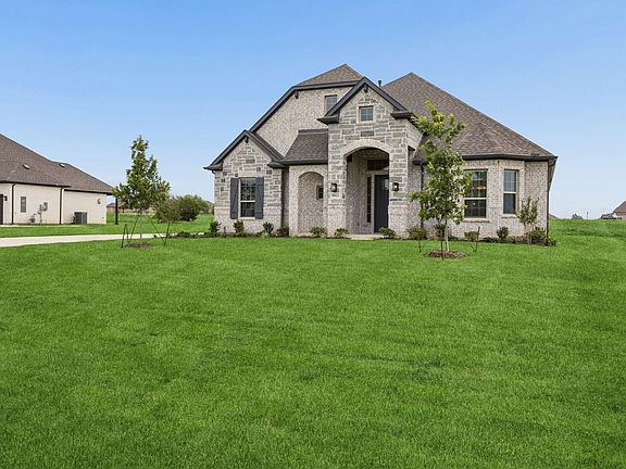 5th image of 5013 Valley View Dr