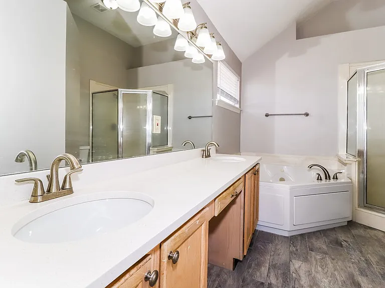 6175 Lake Front Dr — Photo 13