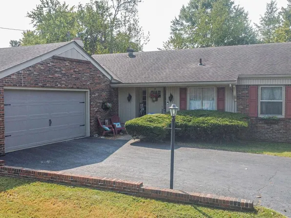 200 E 18th St, Benton, KY 42025