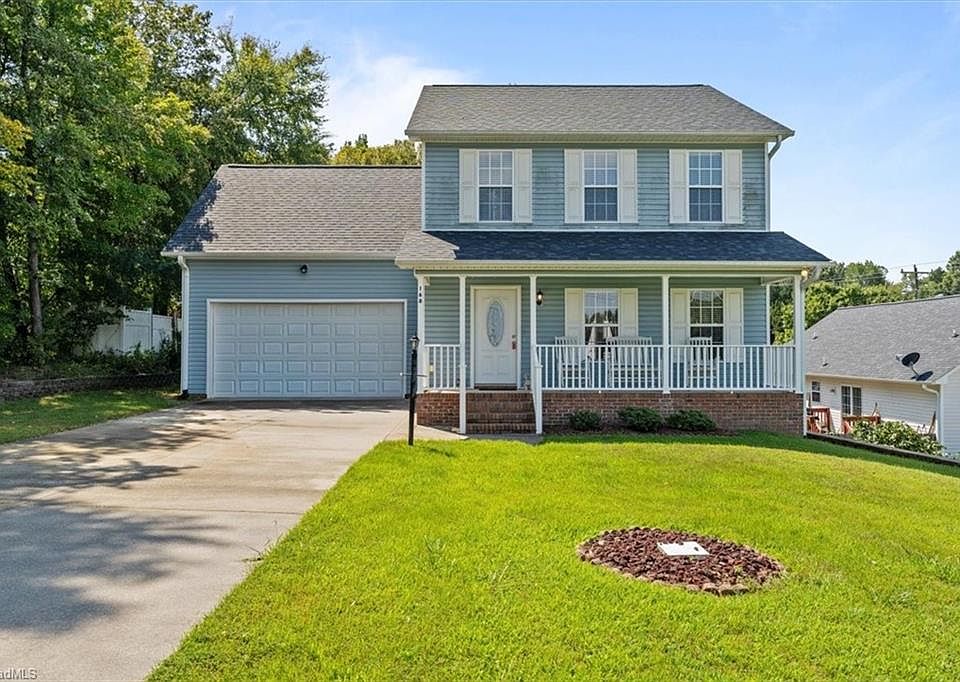 1st image of 168 Forest Park Dr