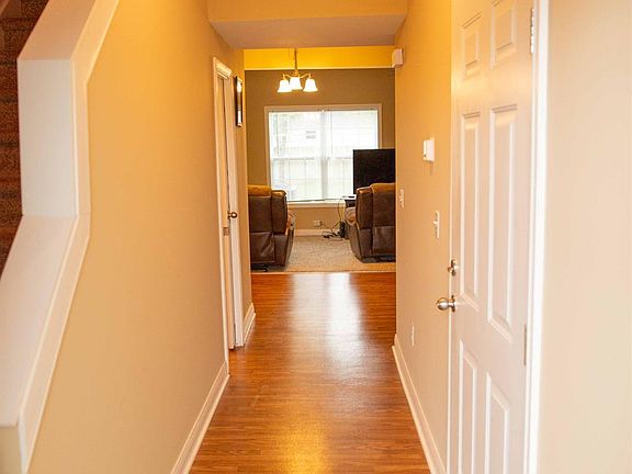 4th image of 125 Goodman Way