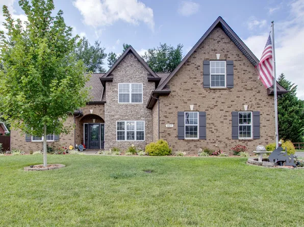 527 Titans Cir, Murfreesboro, TN 37127