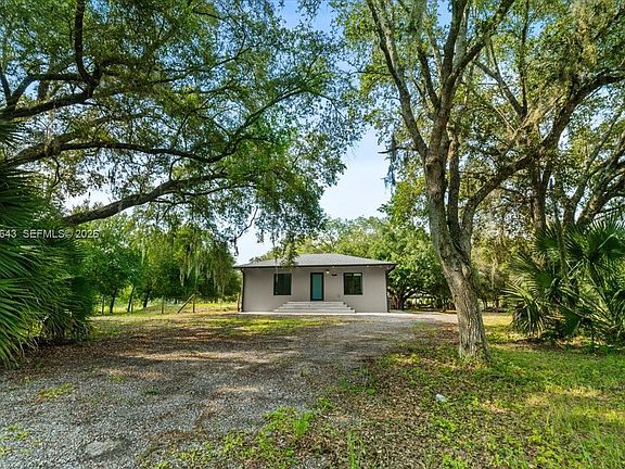 3rd image of 151&157 Horse Club Ave
