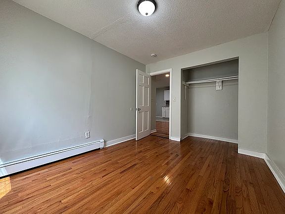 5th image of 133 Clay St APT 1