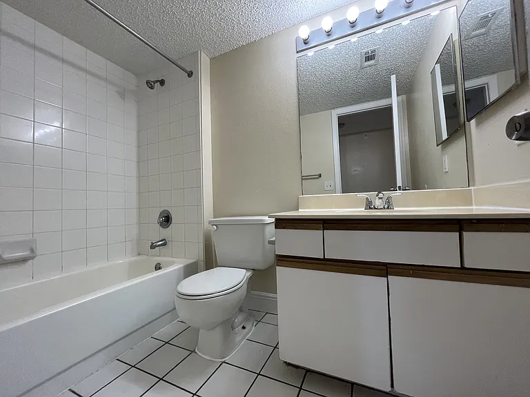 4015 W McNab Rd #1-D212 — Photo 7