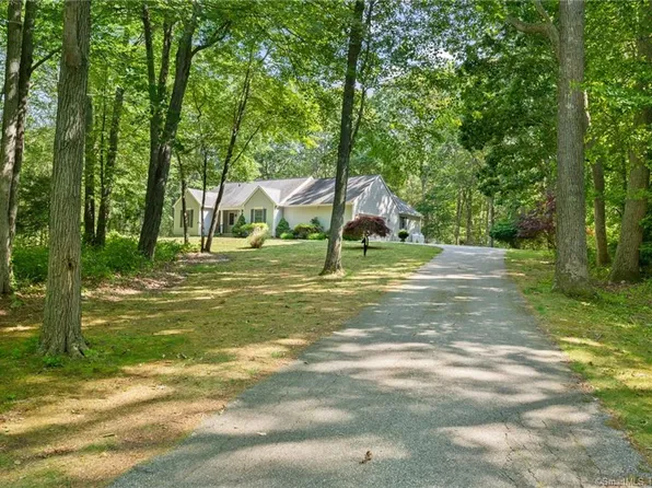 49 Braman Road, Waterford, CT 06385