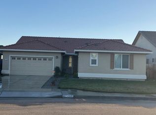 1755 W Summer Blossom Way, Hanford, CA 93230