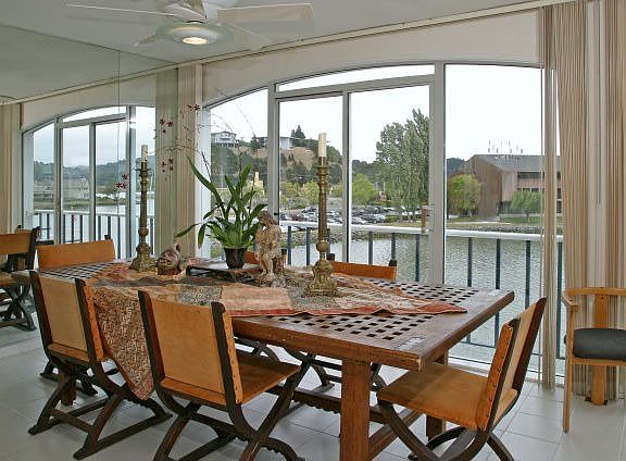 5th image of 2333 Shelter Bay Ave