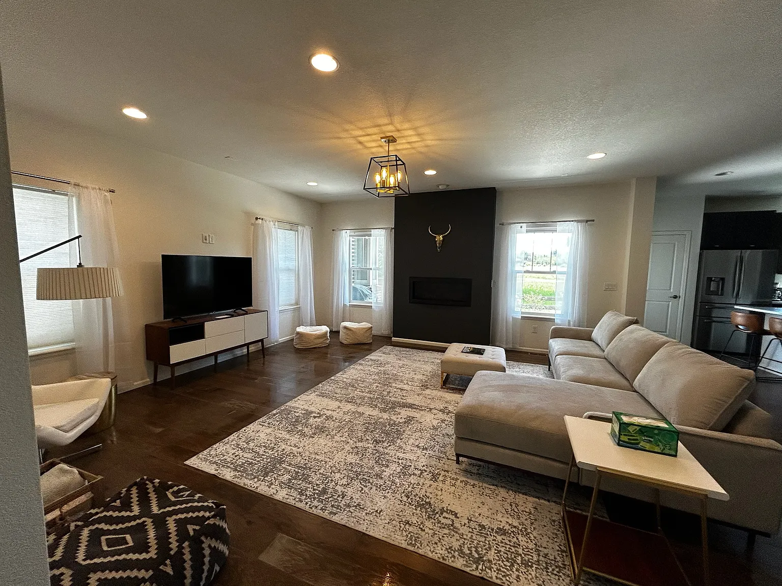 15224 W 49th Pl — Photo 2