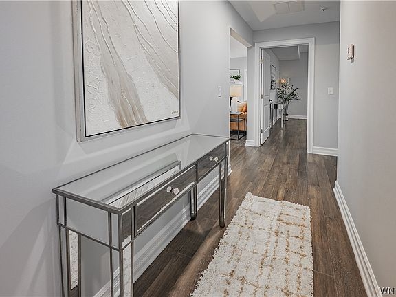 4th image of 20 Tuscarora St #10