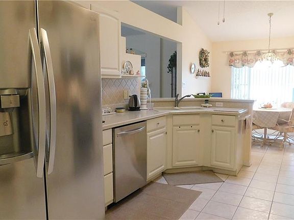 5th image of 25316 River Crest Dr