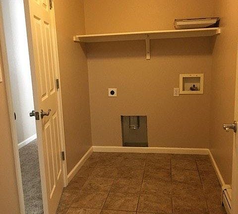 5th image of 3021 Oakwood Dr