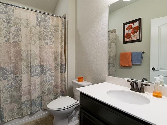 5th image of 200 Copper Canyon Dr