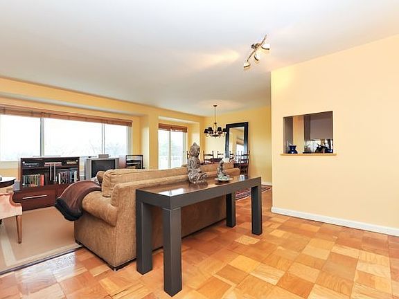 4th image of 4201 Cathedral Ave NW APT 1213W