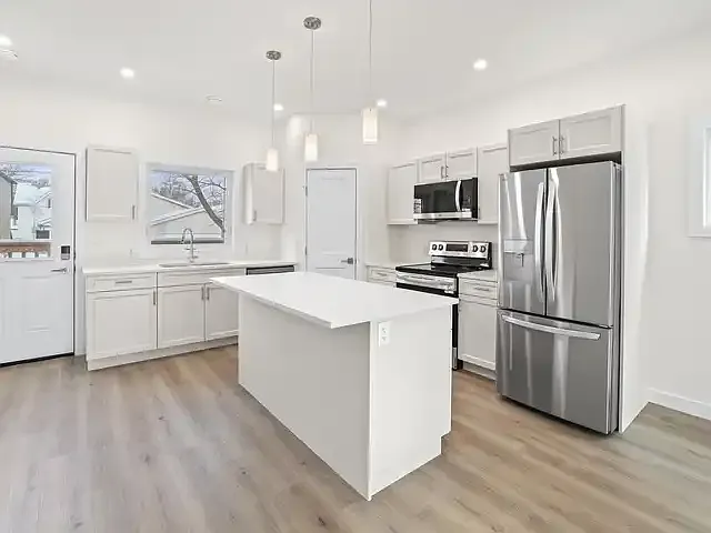 267 Devon Ave #1 — Photo 3
