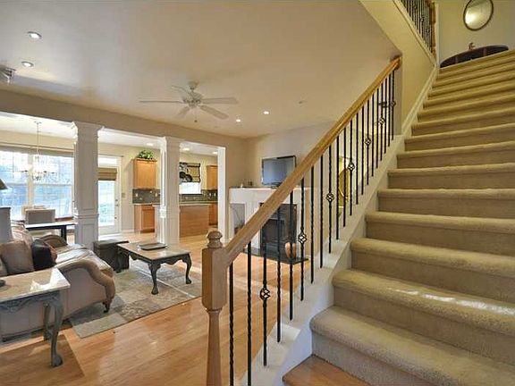 3rd image of 2632 Pierce Brennen Ct