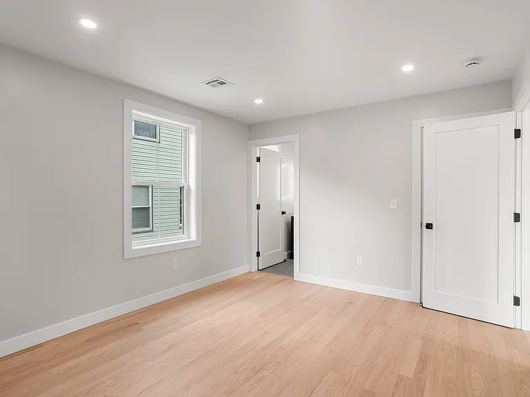 90 Berkshire St #3 — Photo 15