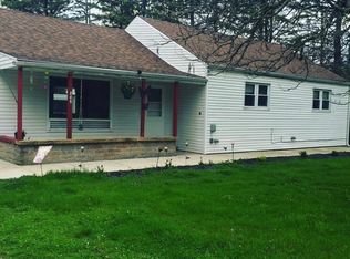 885 N Brookfield Rd, Brookfield, WI 53045