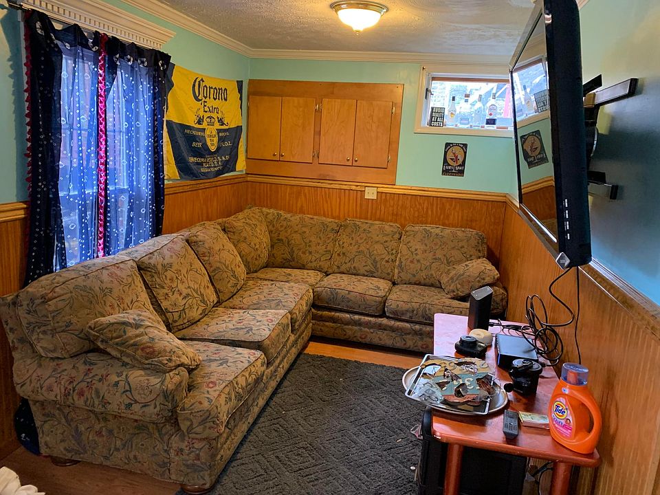 2nd image of 409 Clay Ave #D