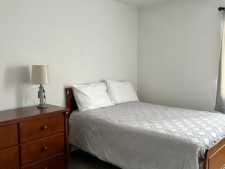 210 4th Ave W #9 — Photo 9