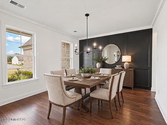 3rd image of 2255 Livingston Way