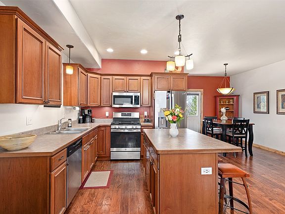 4th image of 2339 Abbey Court