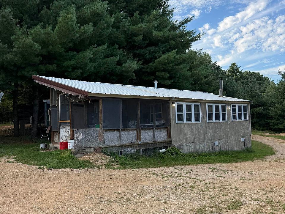 1st image of N7456 4th Ave
