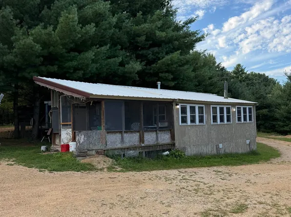 N7456 4th Ave, Westfield, WI 53964