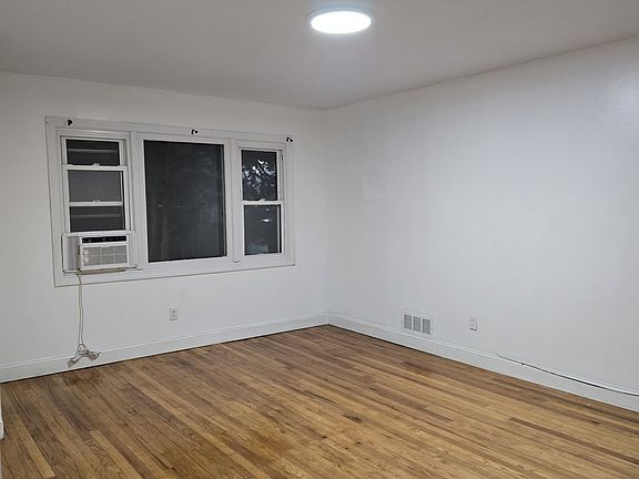 4th image of 13 Pasadena Ave