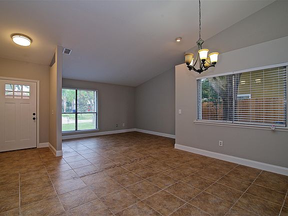 2nd image of 8434 Spicewood Dr
