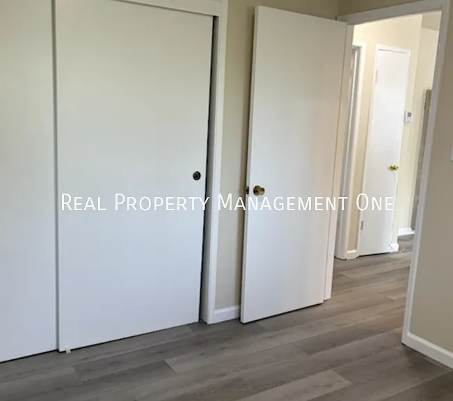 2431 8th St #4 — Photo 9