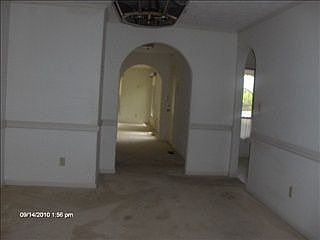 4th image of 615 Green Meadow Dr