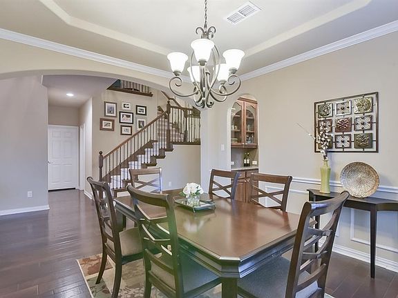 4th image of 4607 Woodcrest Ln