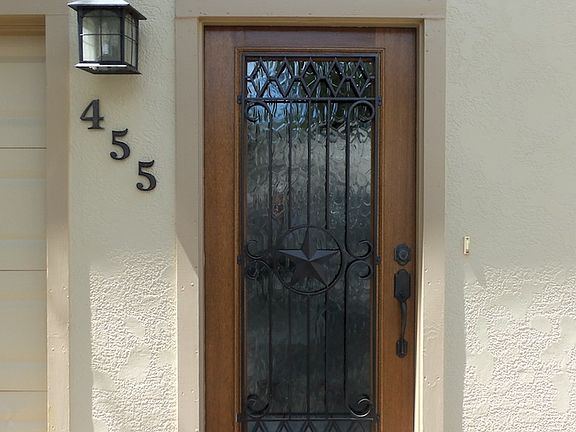 3rd image of 455 Cindy Dr