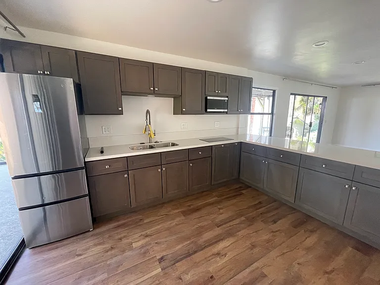 1825 Park Dr #C — Photo 8