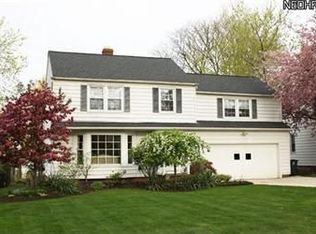 1360 Ford Rd, Lyndhurst, OH 44124