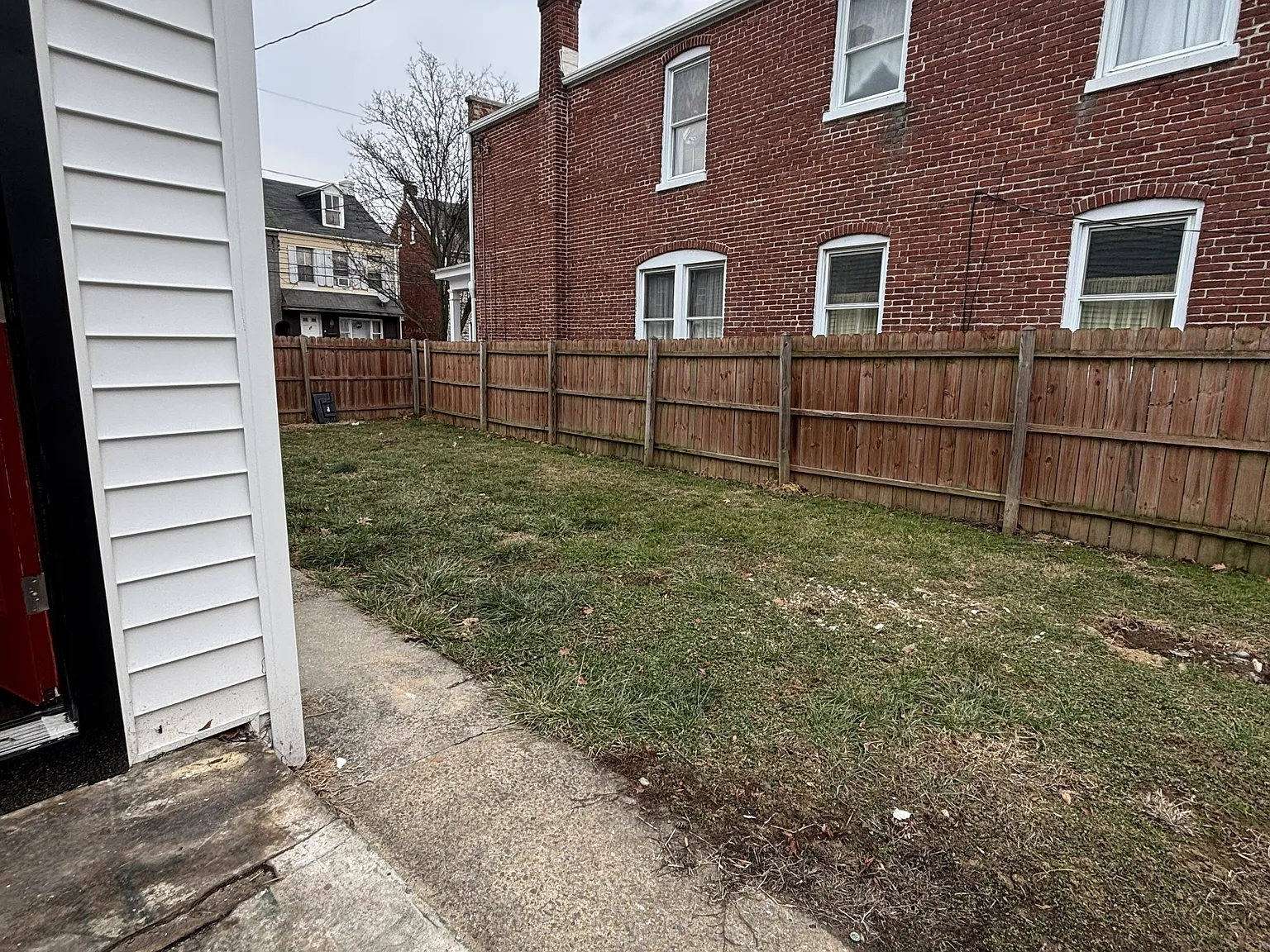 28 Caroline Street - 1 — Photo 3