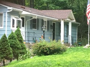 6 Old Farm Rd, Weston, CT 06883