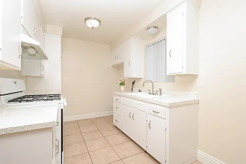Silverwood Apartments (538,550,562) Photo 1