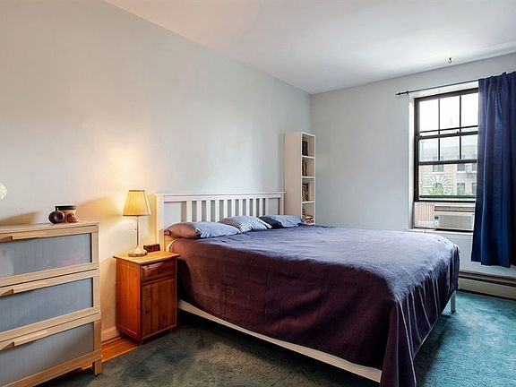 3rd image of 295 Saint Johns Pl APT 3B