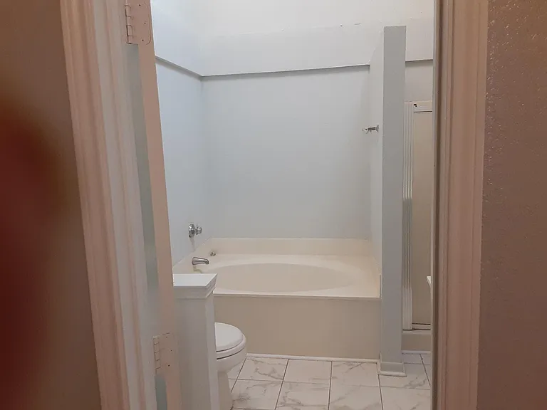 2304 Foothill Rd — Photo 7