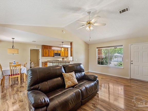 4th image of 416 Elcino Dr