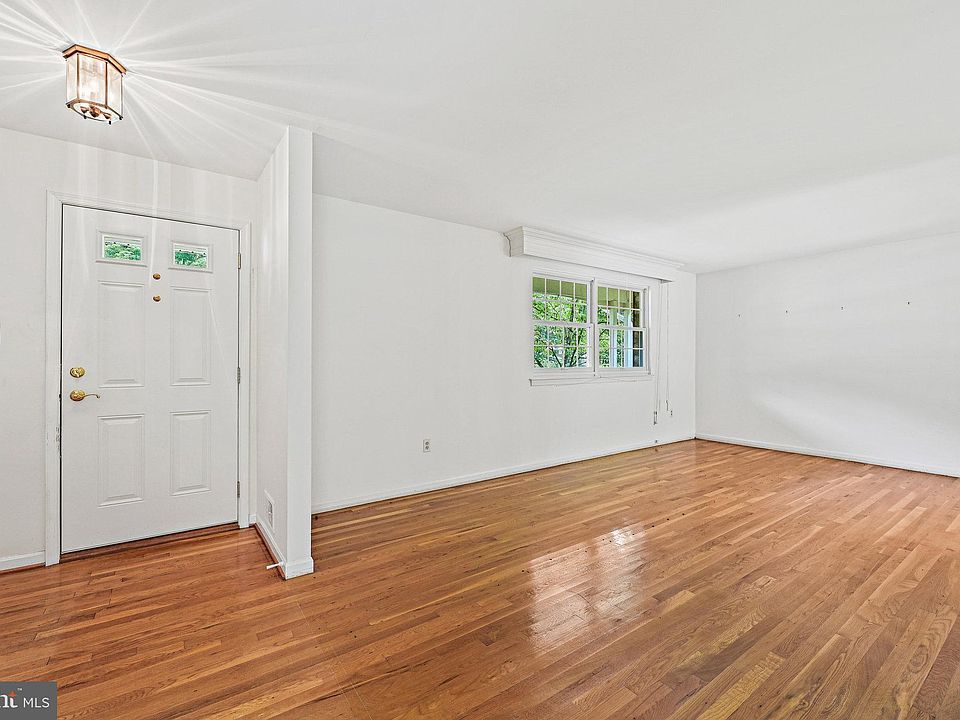 5076 Dequincey Dr, Fairfax, VA 22032 Zillow