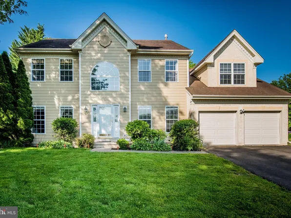 3912 Amberton Way, Doylestown, PA 18902