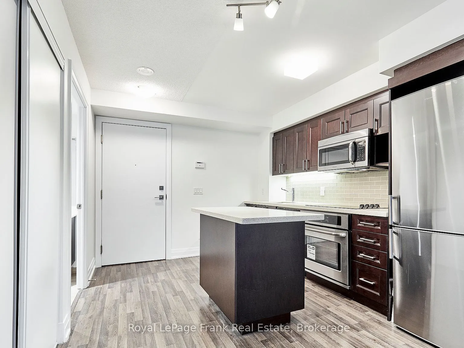 2 bed, $2,800 — Photo 3