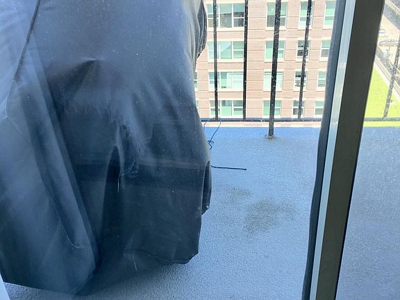 5th image of 1212 Lasalle St #1510