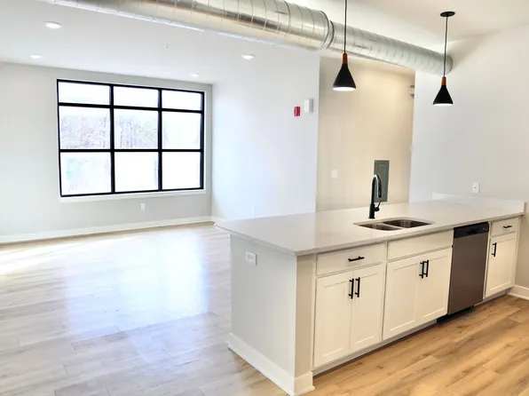 The Lewis Building Penthouse Apartments, 116 S Indiana Ave Building 303, Bloomington, IN 47408