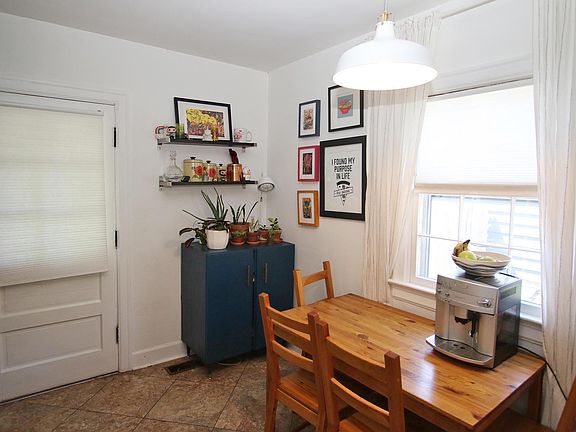 5th image of 1624 Courtney Ave